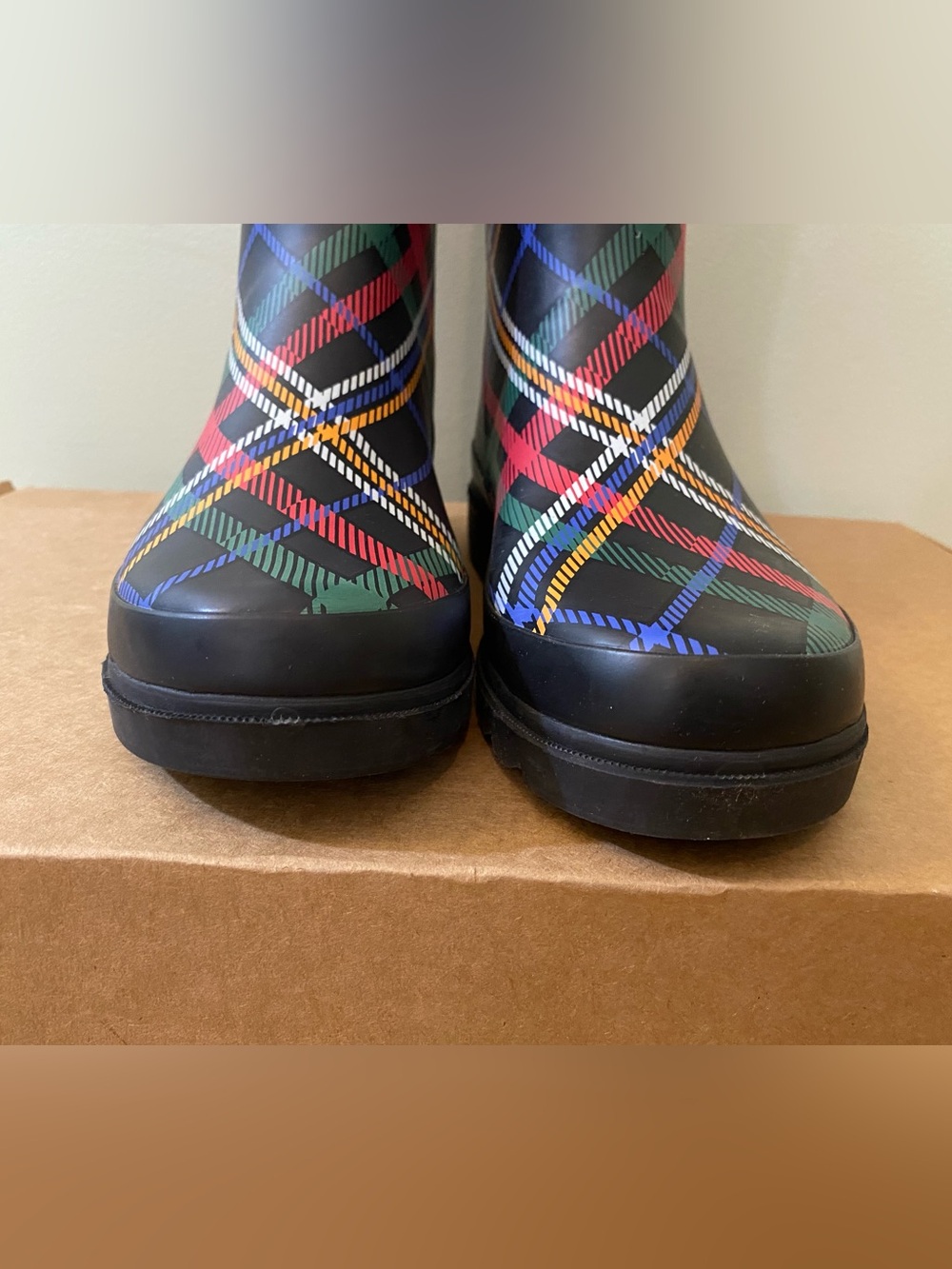 Sugar Women's Raffle 4 Tall Rain Boots in Black & Red Plaid Size 8 NIB - Picture 6 of 11